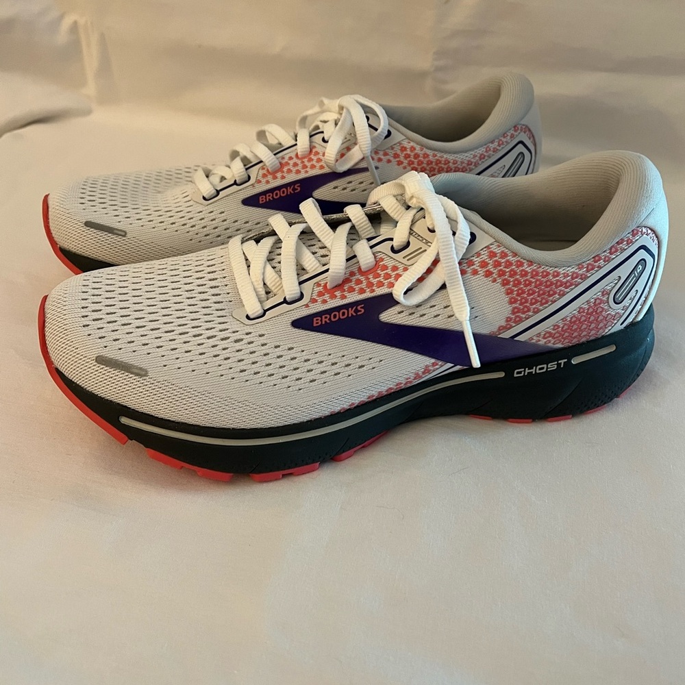Brooks Ghost 14 Running Shoe Size 9